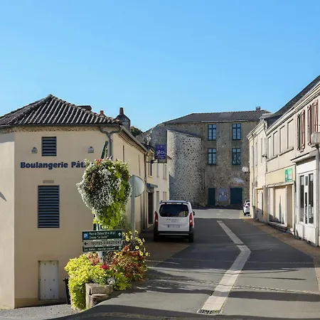 Logis De La Trinité - Appt Climatisé *